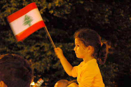 Budapest Vigil at V�r�smarty ter {redjade photo}