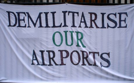 Click on image to see full-sized version ddemilitarise_airport.jpg