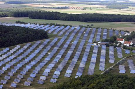 Click on image to see full-sized version 12 megawatt solar farm in Bavaria