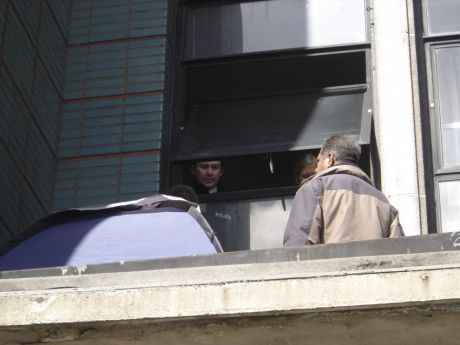 Click on image to see full-sized version Jimmy Kelly & Tony Woodley have sent in the cops!