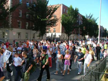 Support fromthe community, students and polictical activists