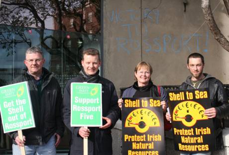 Trevor Sargent protests at Shell HQ in Dublin on February 17th, 2006