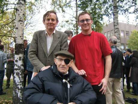 Click on image to see full-sized version Bob Doyle with Harry Owens and IBCC Chair Pól Mac Adaim