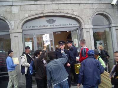 crowd don`t like what they see