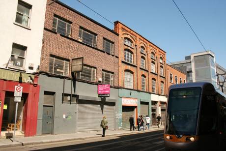 Click on image to see full-sized version The front of the building